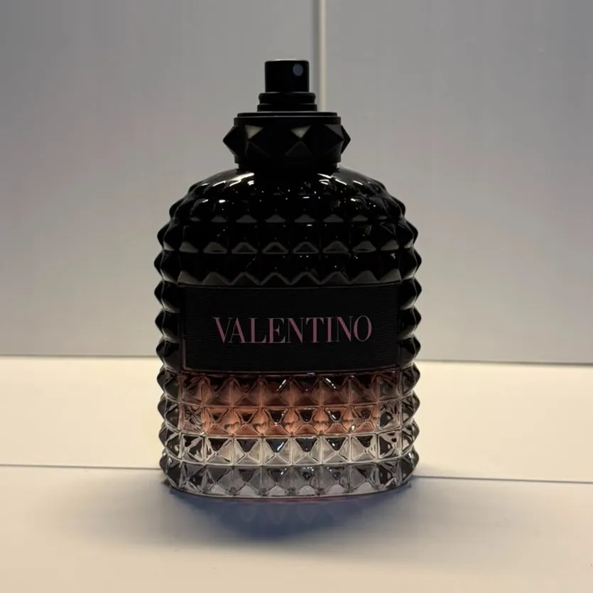 Valentino Uomo Born In Roma Intense